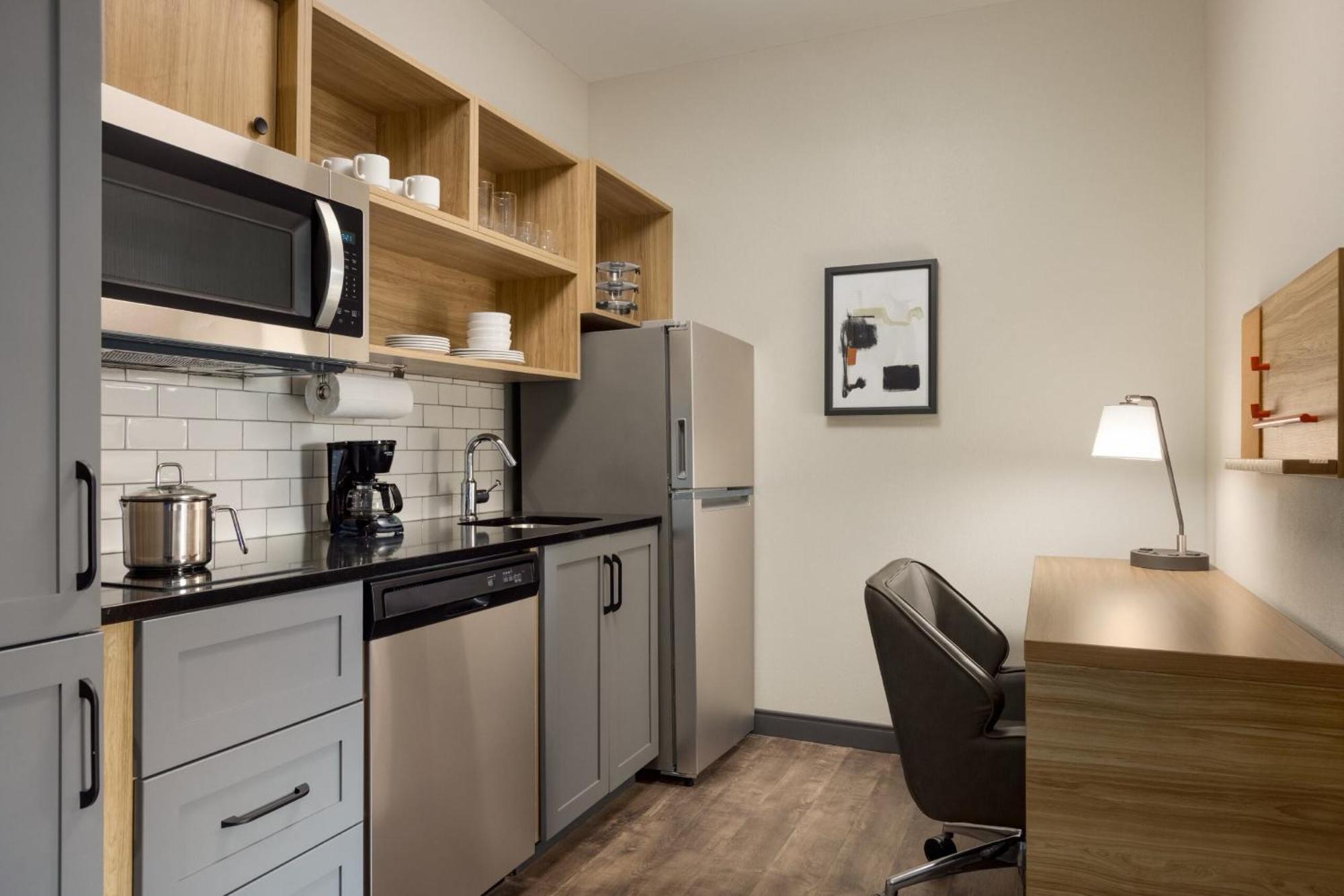 Candlewood Suites Miami - Doral By Ihg Tamiami Ngoại thất bức ảnh