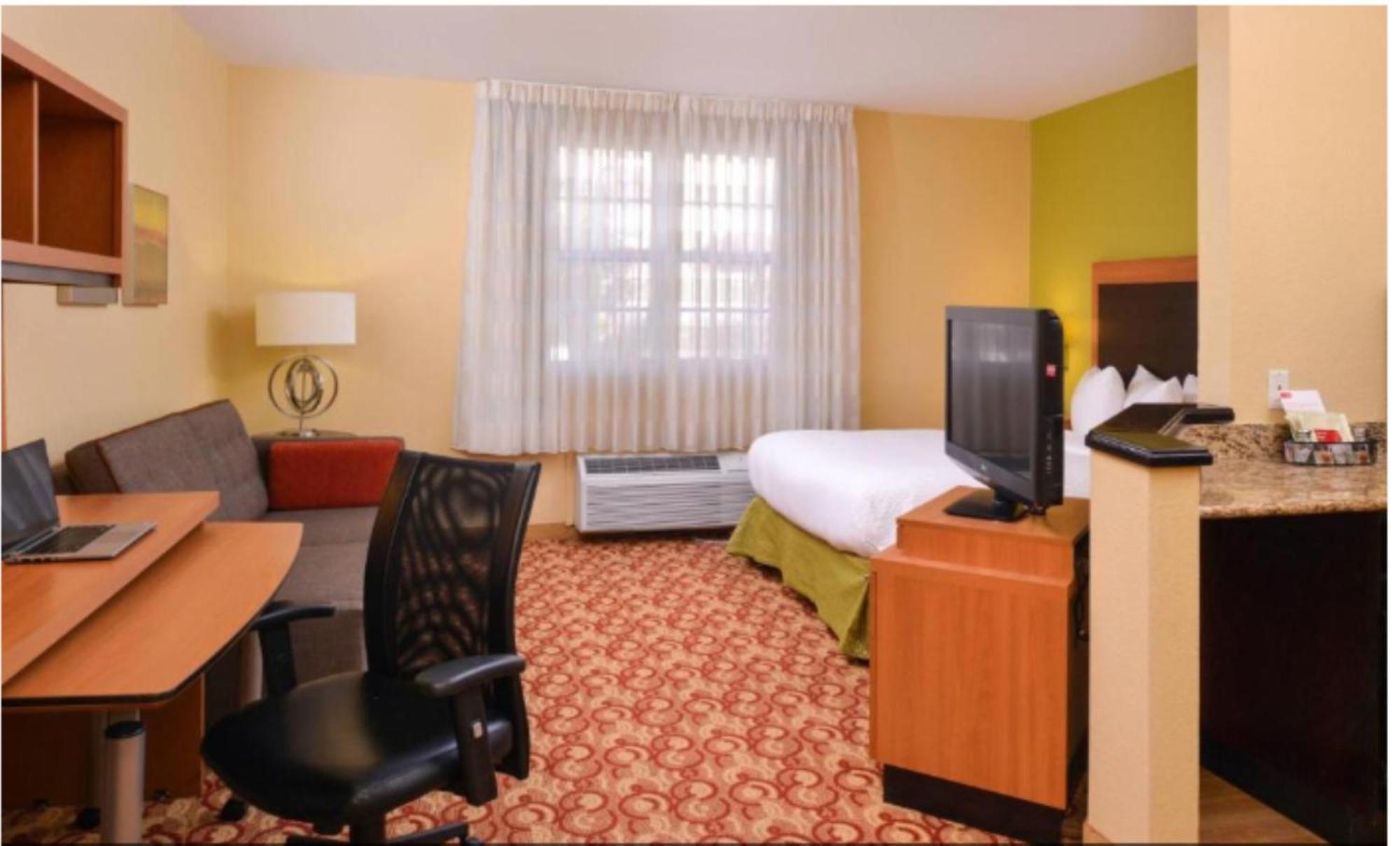 Candlewood Suites Miami - Doral By Ihg Tamiami Ngoại thất bức ảnh